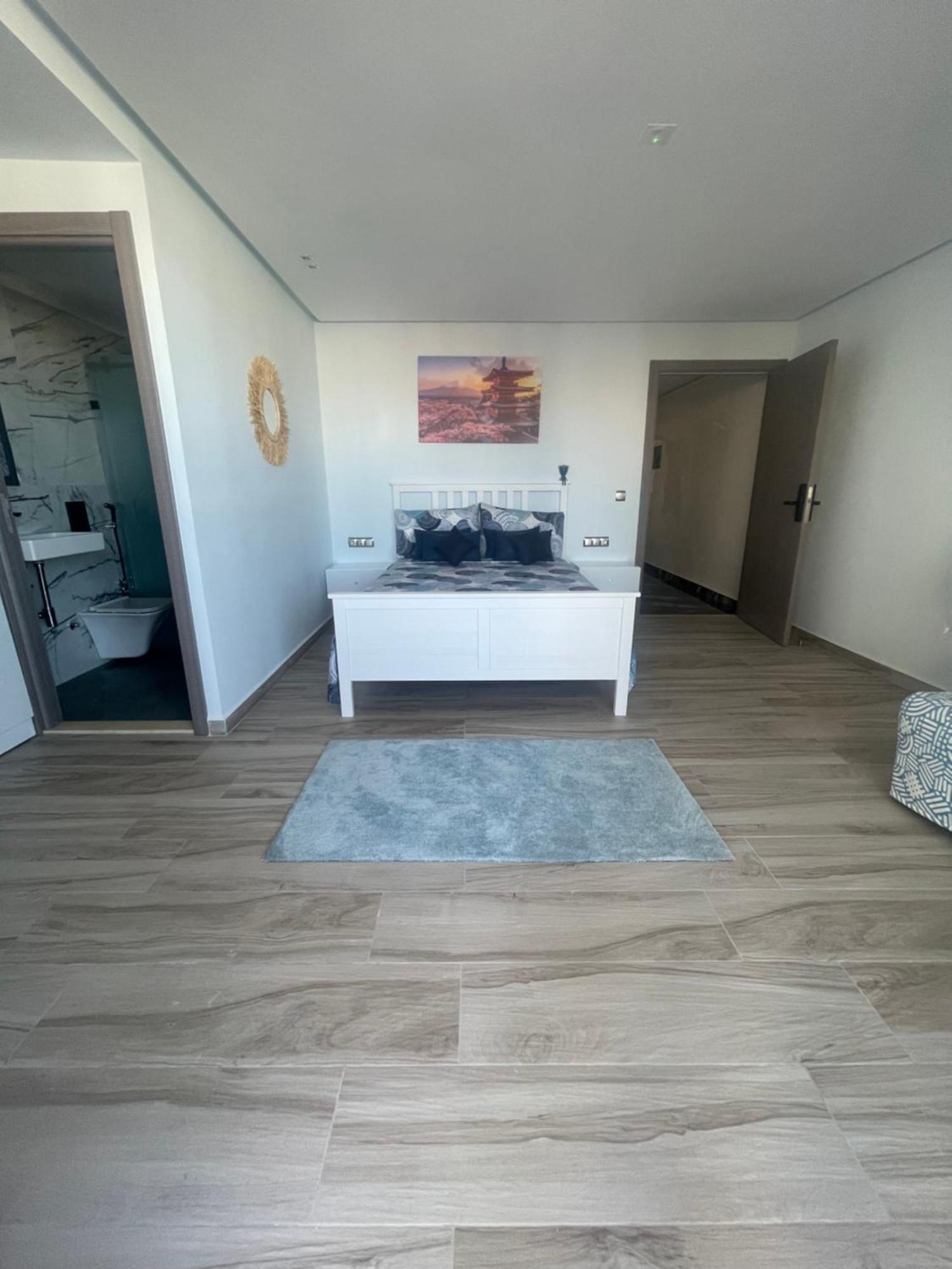 Anni Guesthouse Hostel Мартил Екстериор снимка