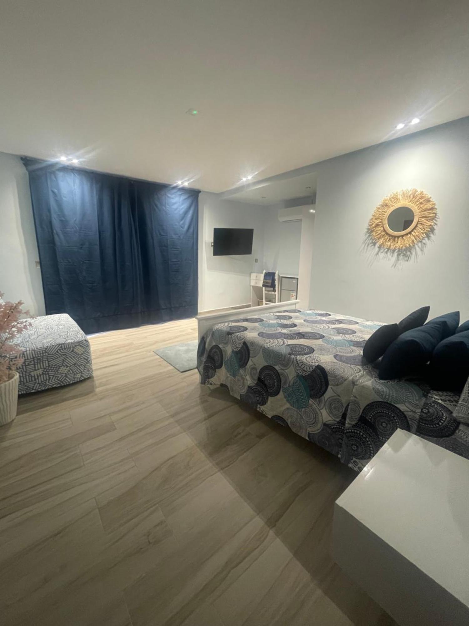 Anni Guesthouse Hostel Мартил Екстериор снимка