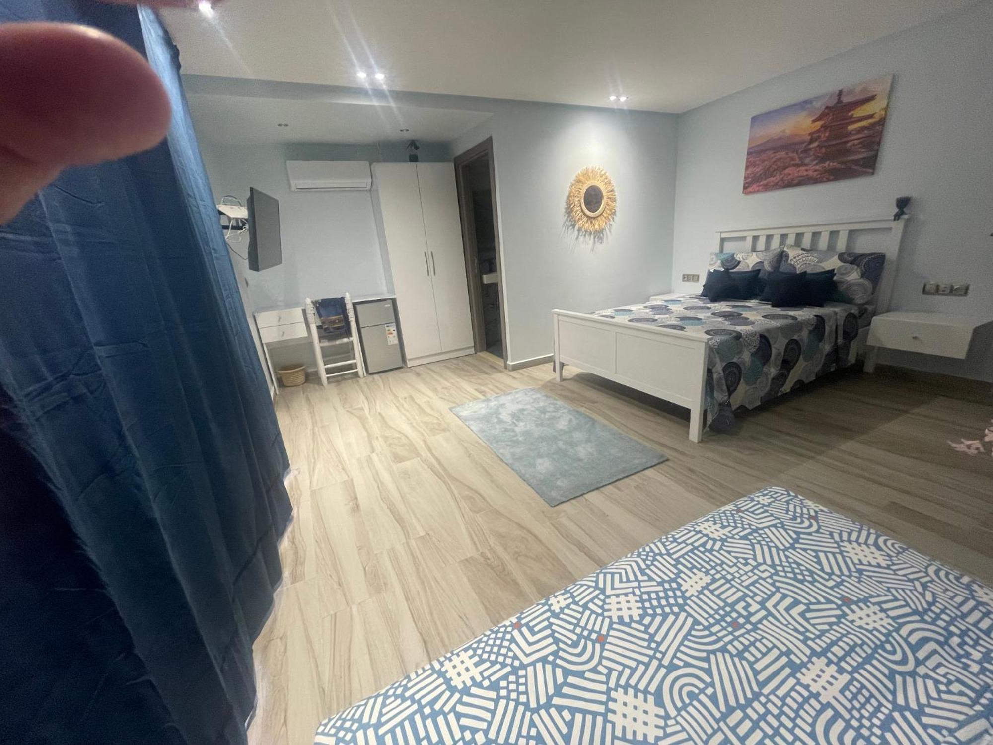 Anni Guesthouse Hostel Мартил Екстериор снимка