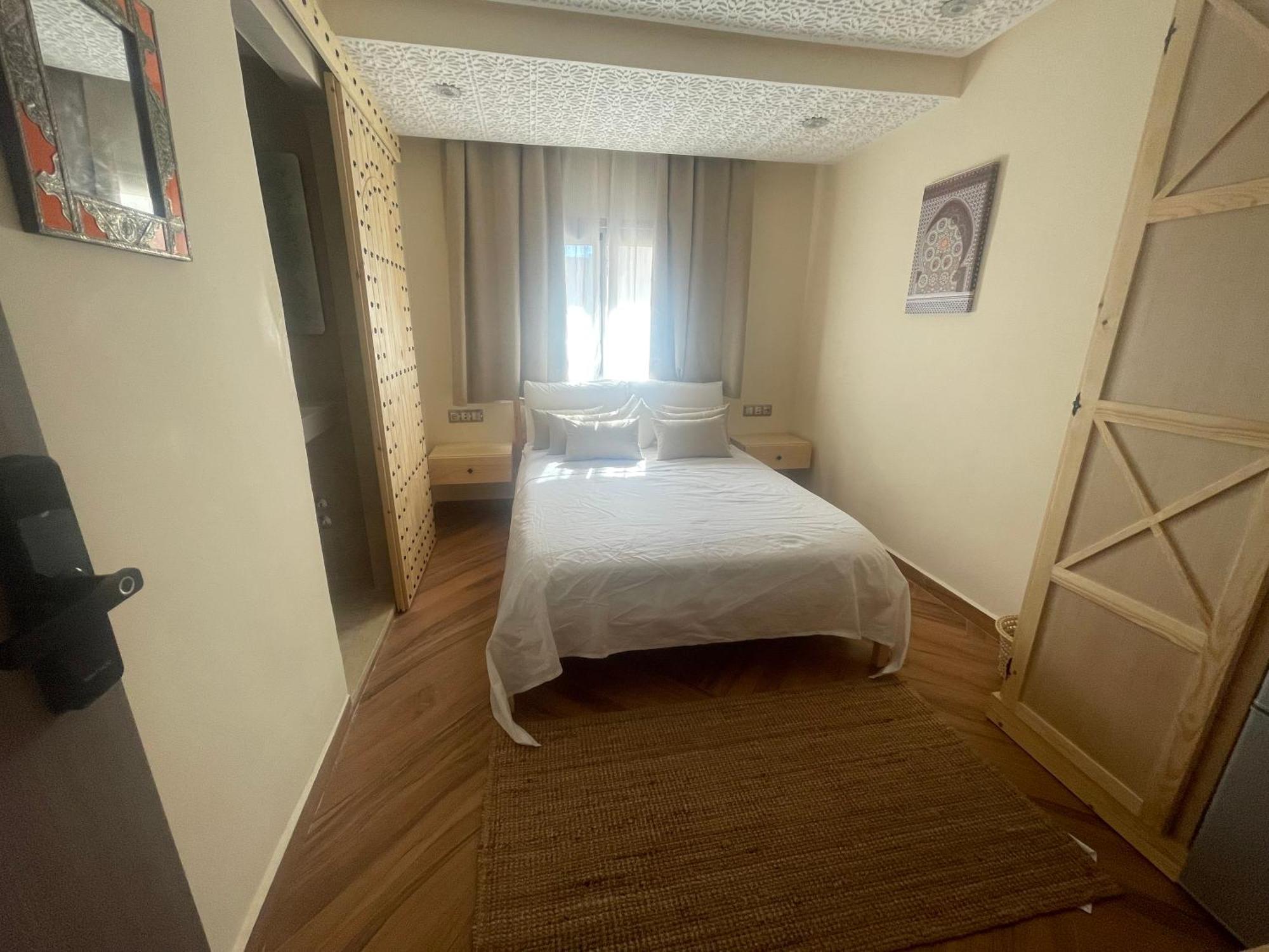 Anni Guesthouse Hostel Мартил Екстериор снимка
