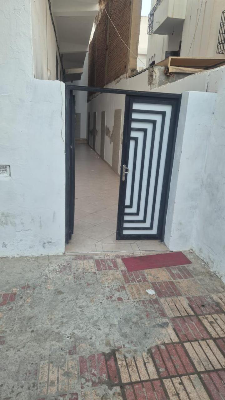 Anni Guesthouse Hostel Мартил Екстериор снимка